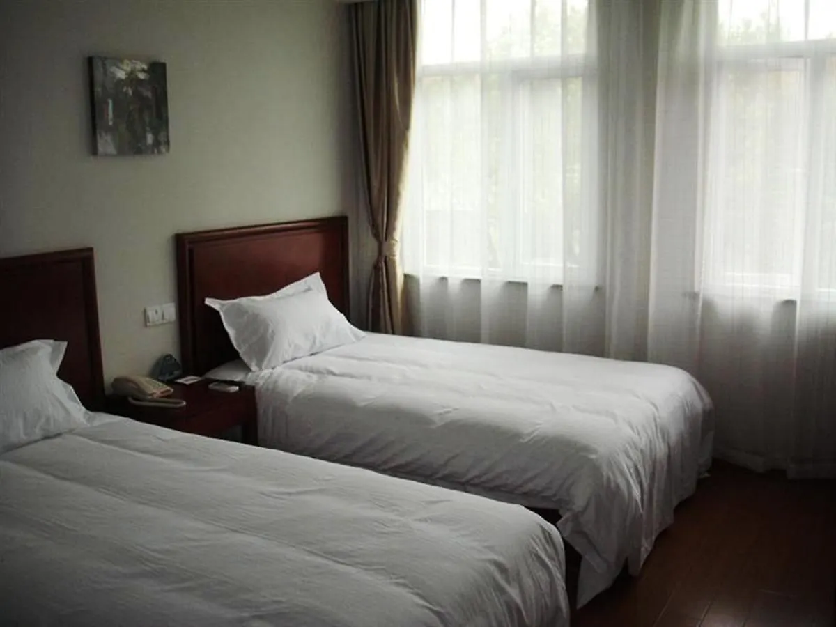 Greentree Inn Jiangsu Suzhou Qimen North Street Likou Fumiture Market Business Hotel 3*, Su-čou Čína