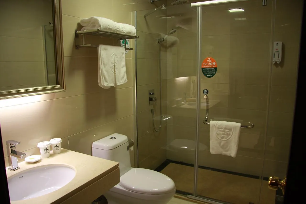 Greentree Inn Jiangsu Suzhou Qimen North Street Likou Fumiture Market Business Hotel 3*, Su-čou